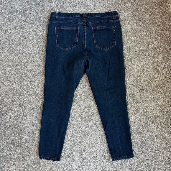 Democracy 'Ab' technology Dark Wash Skinny Jeans, Size 14 - Picture 6 of 7